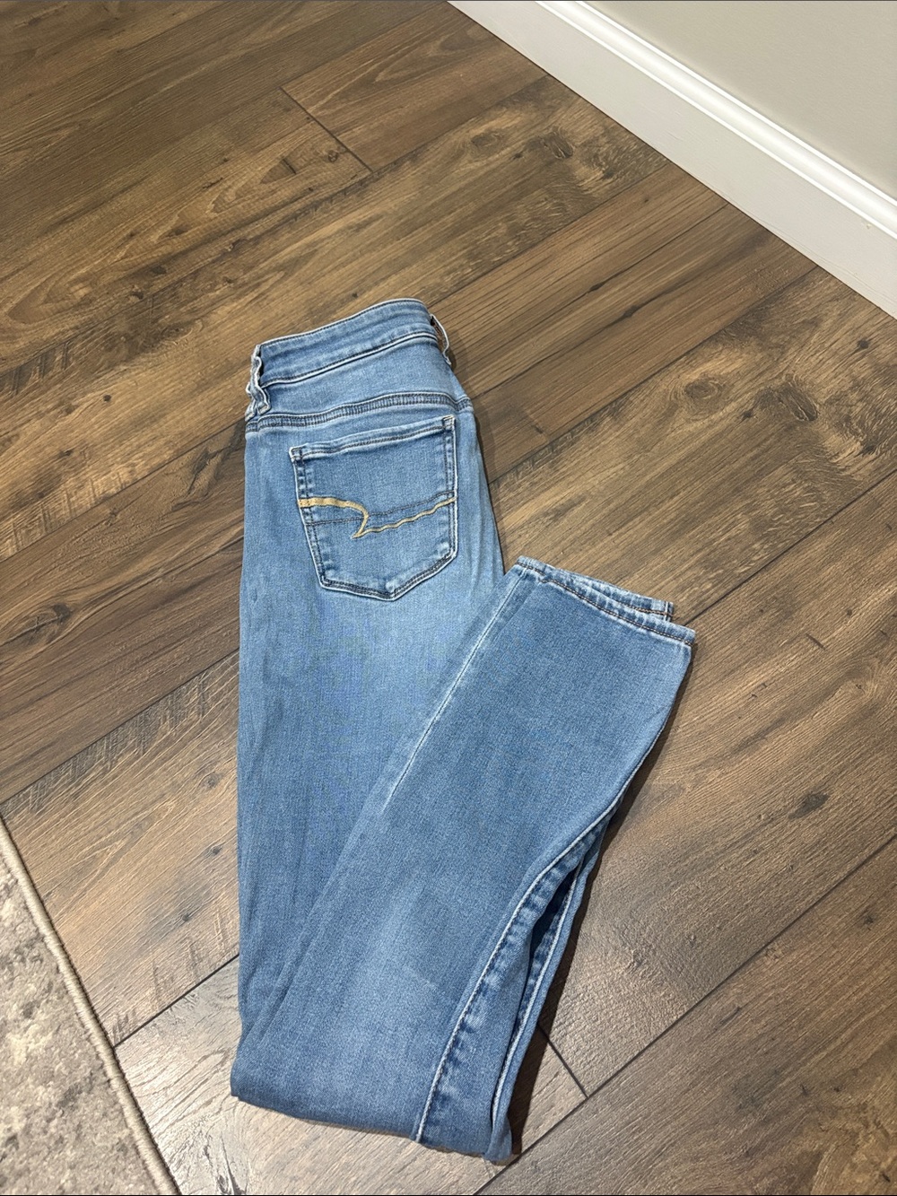 American Eagle Outfitters Light Blue Skinny Jeans
